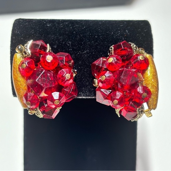 Western Germany vintage acrylic and enamel clip on earrings - Picture 5 of 7